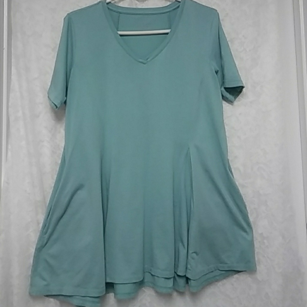 Cotton Blend Tunic Style Short Sleeve Top Two Front Pockets Casual Simple Resort